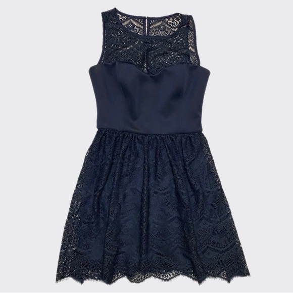 ☀️ GUESS | LACE SWEET HEART DRESS  | SIZE 6 #FML130027 - Picture 1 of 5